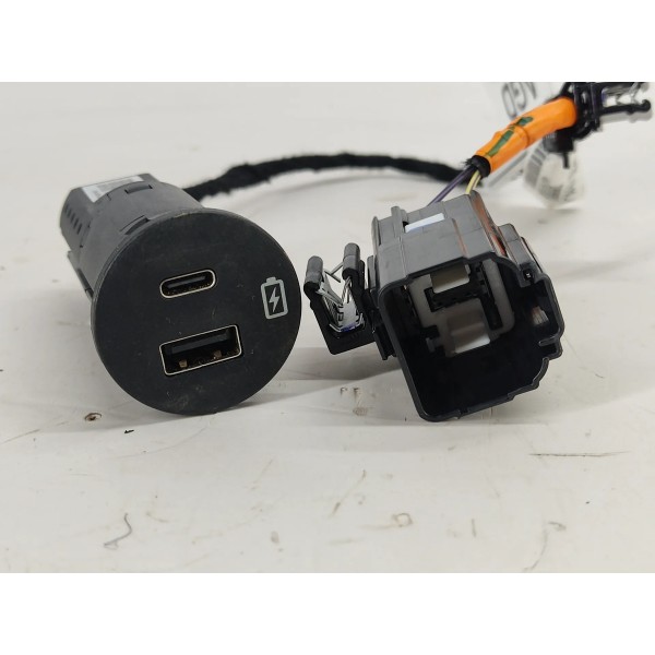 Entrada C Usb Ranger 3.0 V6 2025 Xls N1wt19j211ac Preto