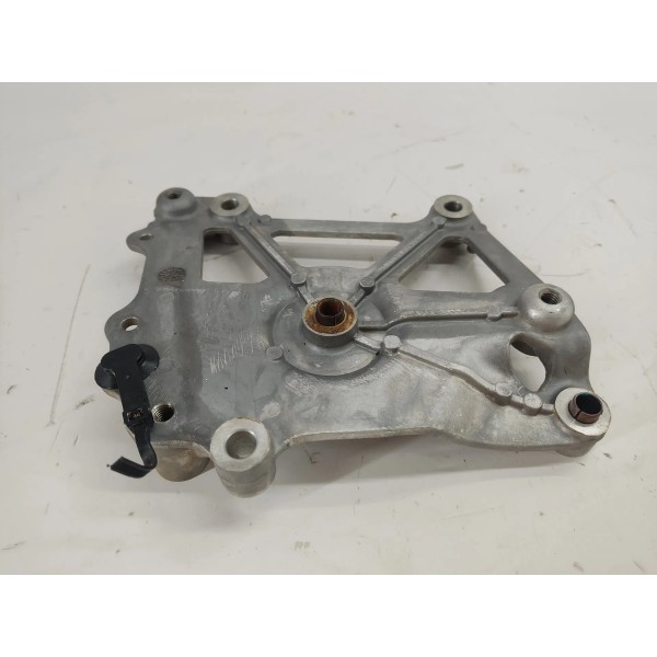 Suporte Compressor Ar Ranger 3.0 V6 2025 Xls Mb3q8d611