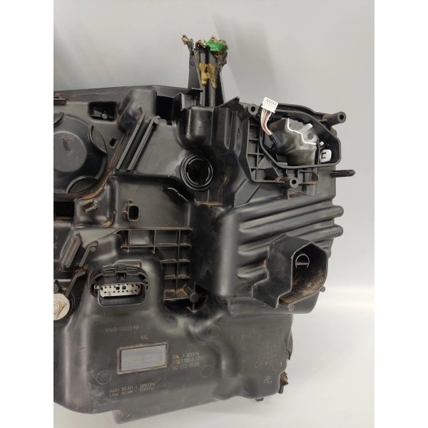 Farol Retirada Peças L.d Ranger 3.0 V6 2025 Xls N1wb13e014hc Direito/passageiro