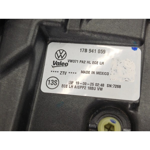 Farol Esquerdo Volkswagen Jetta Gli 2026 17b941059 Esquerdo/motorista