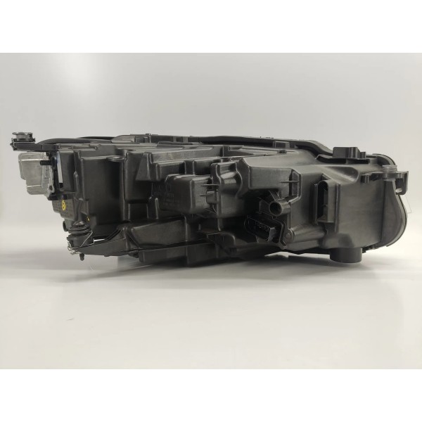 Farol Esquerdo Volkswagen Jetta Gli 2026 17b941059 Esquerdo/motorista
