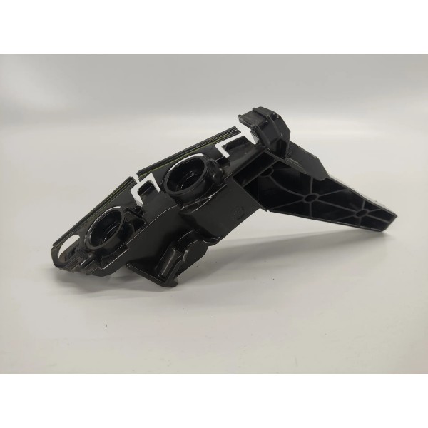 Suporte Guia Parachoque D.e Jetta Gli 2026 17a807183a
