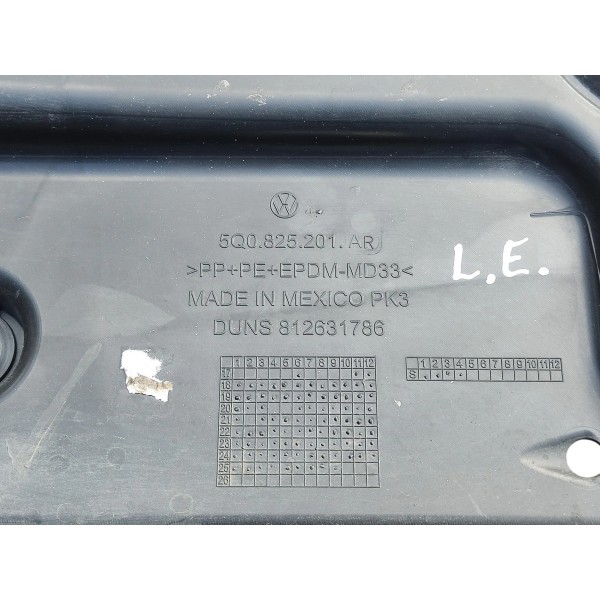 Protetor Assoalho L.e Volkswagen Jetta Gli 2026 5q0825201