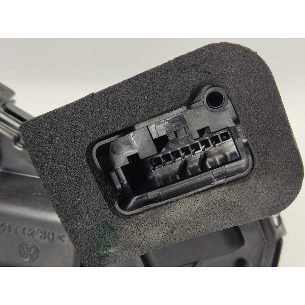 Fechadura Porta D.d Volkswagen Jetta Gli 2026 5nn837016d