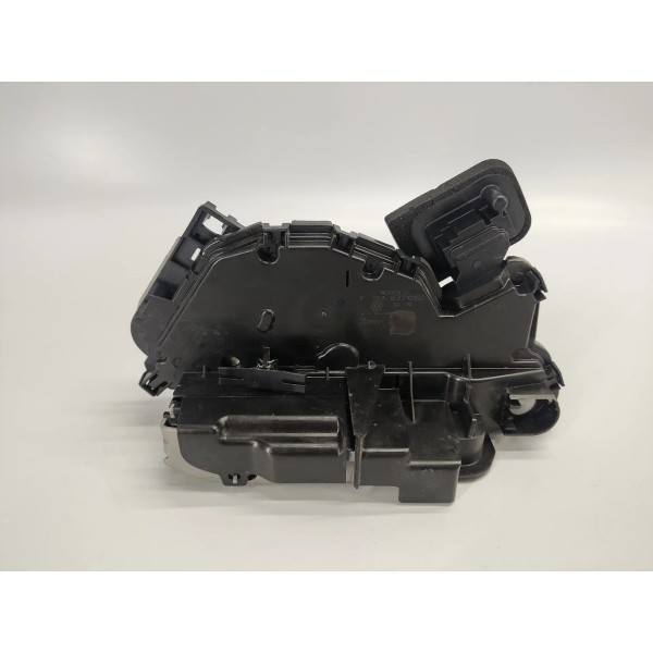 Fechadura Porta D.e Volkswagen Jetta Gli 2026 5nn837015d