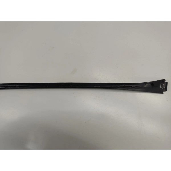 Friso Pestana Parabrisa L.d Jetta Gli 2026 17a854328 Preto