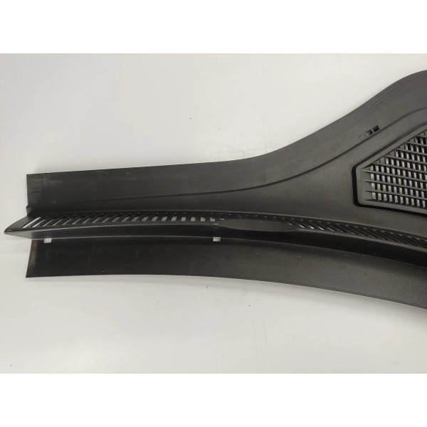 Grade Churrasqueira L.d Volkswagen Jetta Gli 2026 17b819404 Preto Normal