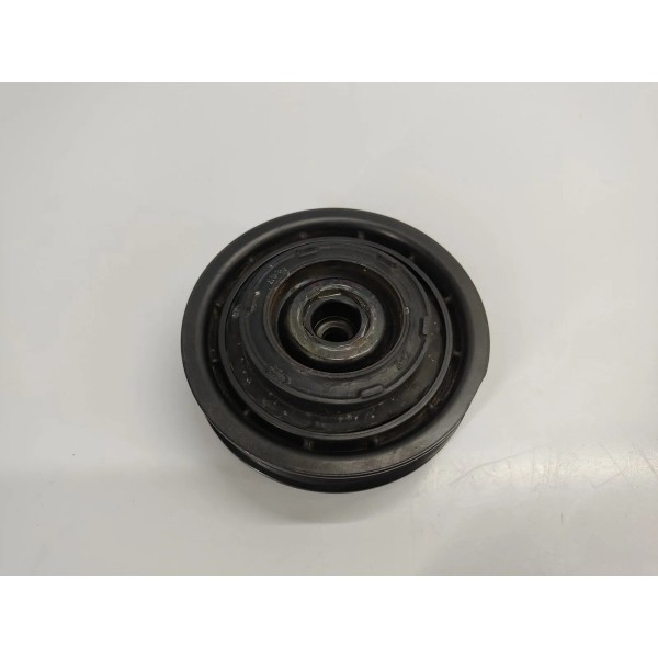 Polia Compressor Ar Condicionado Mercedes B200 2015 Detalhe