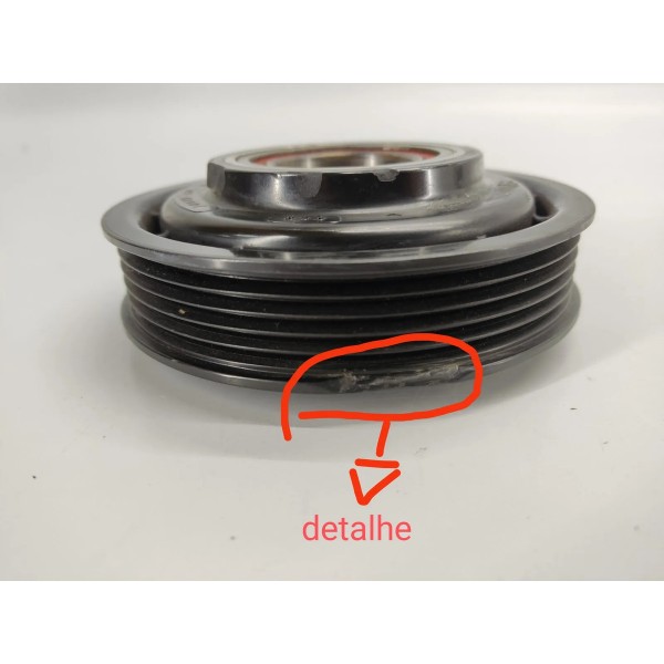 Polia Compressor Ar Condicionado Mercedes B200 2015 Detalhe