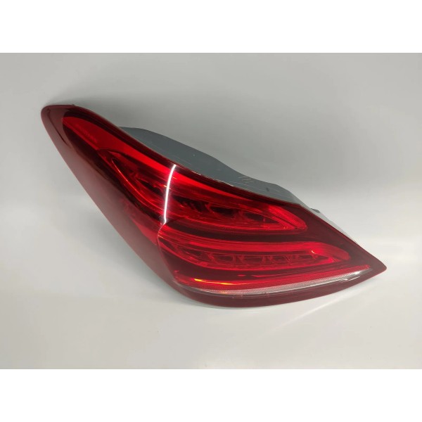Lanterna T.e Mercedes C180 1.6 2017 A2059060357 Esquerdo Vermelho
