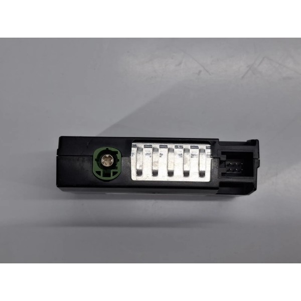 Entrada Usb Aux Audi Tt Coupe 2016 8s0035736 Preto