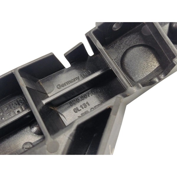 Suporte Guia Parachoque T.e Audi Tt Coupe 2016 8s0807571