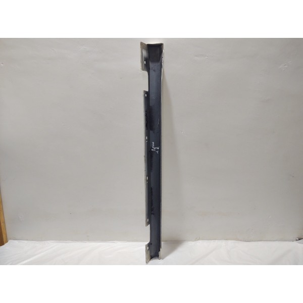 Spoiler Lateral Esquerdo Mercedes B200 2015