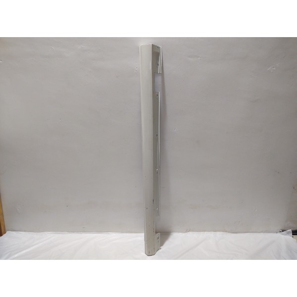 Spoiler Lateral Esquerdo Mercedes B200 2015