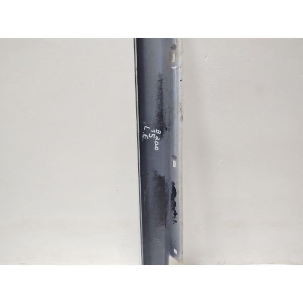 Spoiler Lateral Esquerdo Mercedes B200 2015